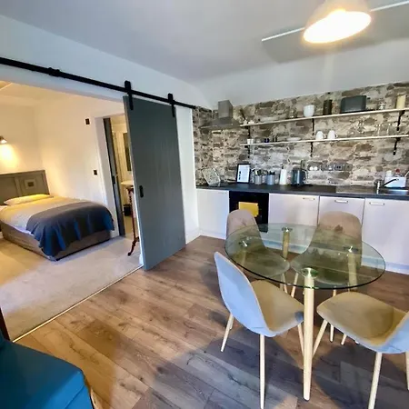 The Roadshed @ Rohans Farm