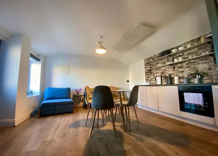 The Roadshed @ Rohans Farm 米德尔顿